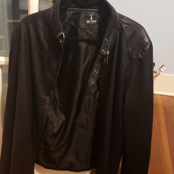 Stylish Men's Jackets at Reduced Prices - $50 - Picture 4 of 5